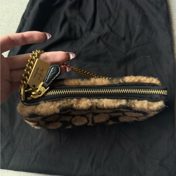 Coach Brown Fur Shoulder Bag with Gold Chain - Picture 2 of 5